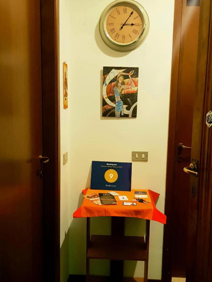 Studio Luna Apartments Milano Exteriör bild